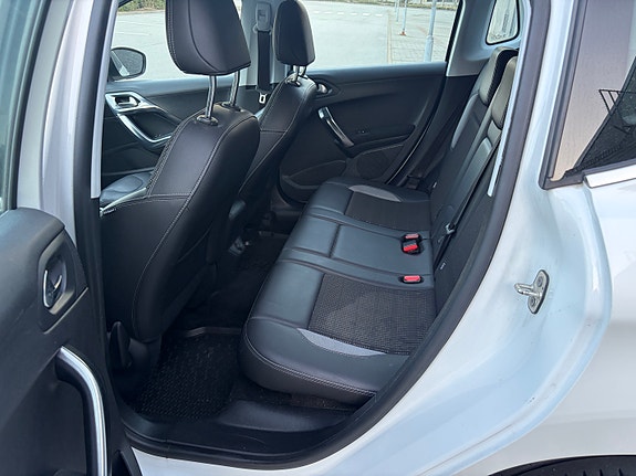 Peugeot 2008 15 of 25