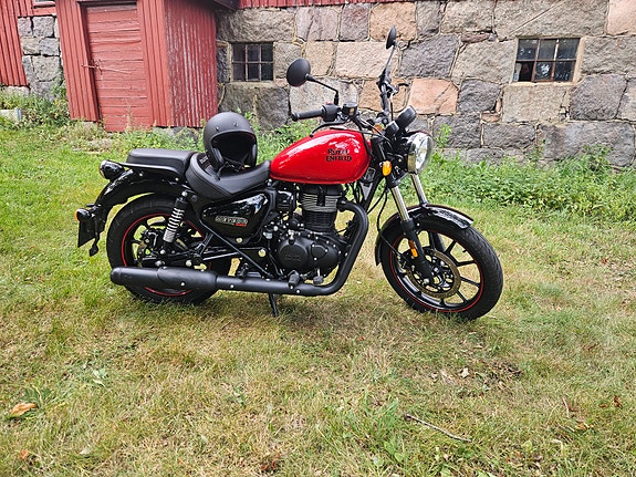 Royal Enfield Meteor 350 11 of 14