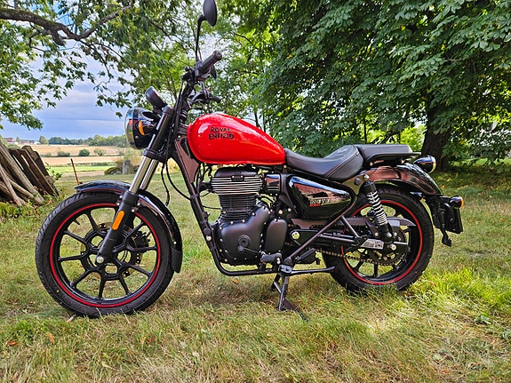 Royal Enfield Meteor 350 4 of 14