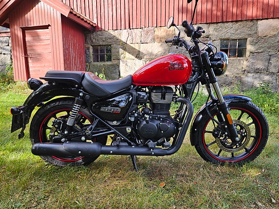 Royal Enfield Meteor 350 7 of 14