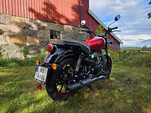Royal Enfield Meteor 350 5 of 14