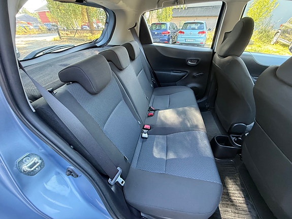 Toyota Yaris 27 of 30