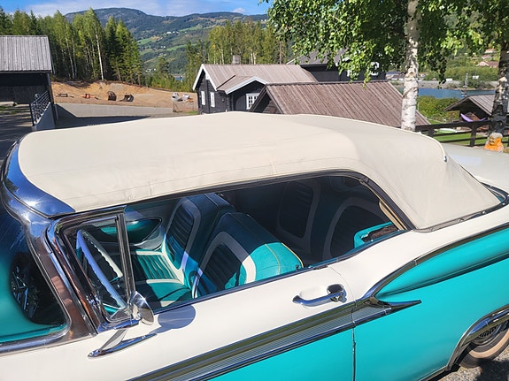 Ford Fairlane 20 of 20