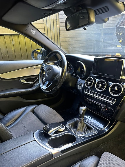 Mercedes-Benz C160 11 of 23