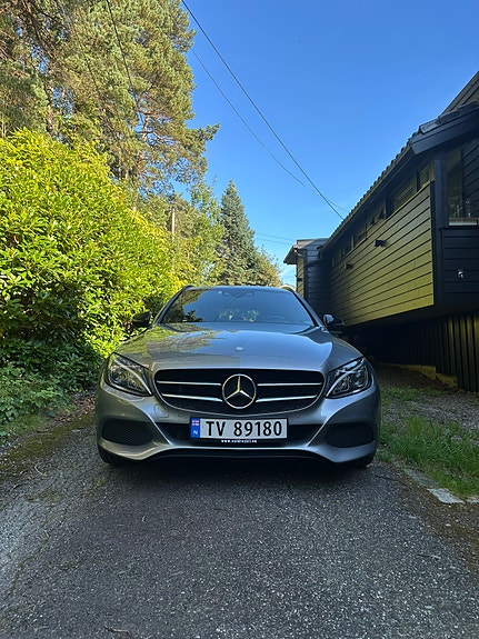 Mercedes-Benz C160 2 of 23