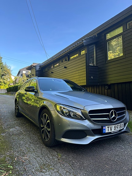 Mercedes-Benz C160 3 of 23