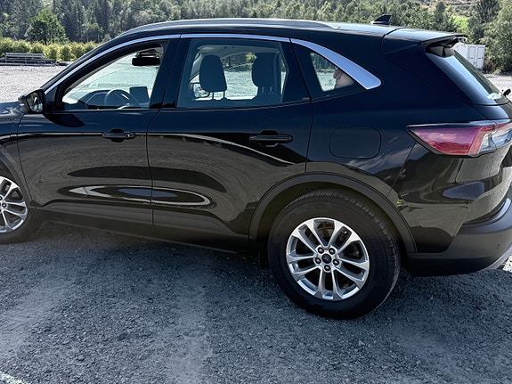 Ford Kuga 9 of 29