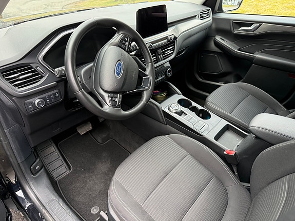 Ford Kuga 22 of 29