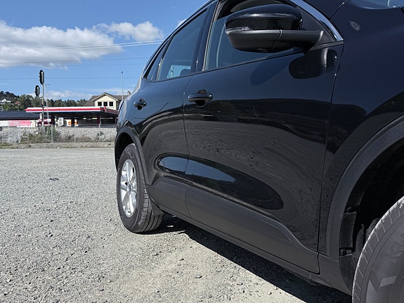 Ford Kuga 14 of 29
