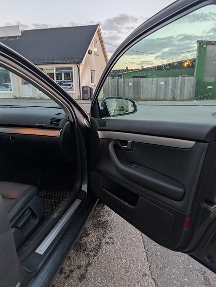 Audi A4 8 of 12