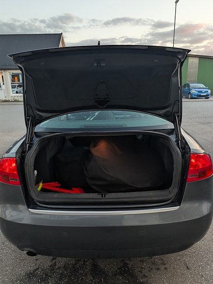 Audi A4 7 of 12