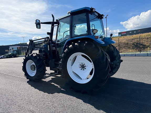 New Holland TS 115 10 of 30