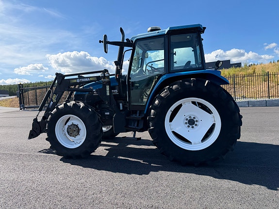 New Holland TS 115 8 of 30