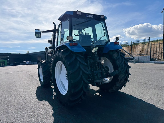 New Holland TS 115 12 of 30