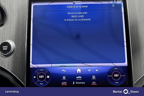 Mercedes-Benz EQE43 25 of 30