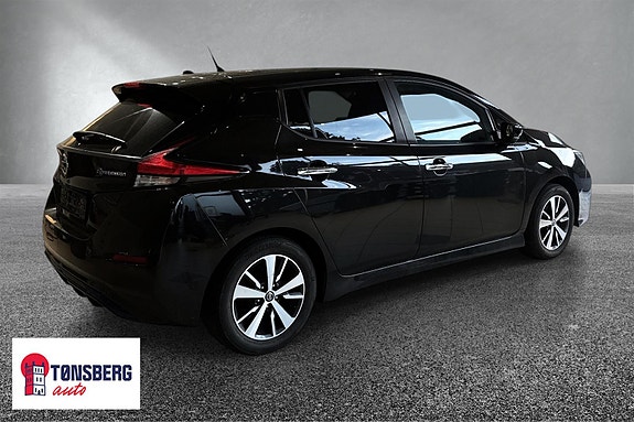 Nissan Leaf 5 of 16