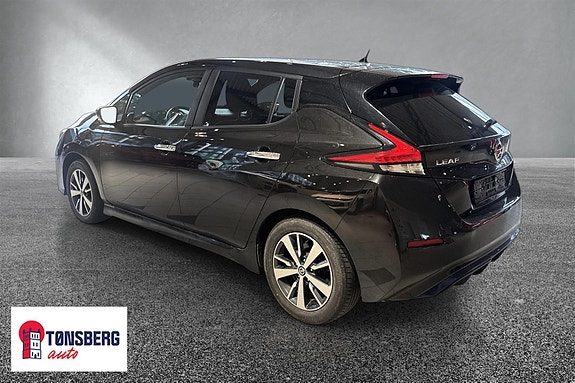 Nissan Leaf 7 of 16