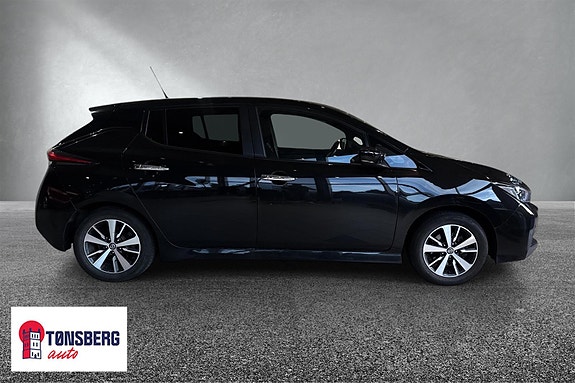 Nissan Leaf 4 of 16