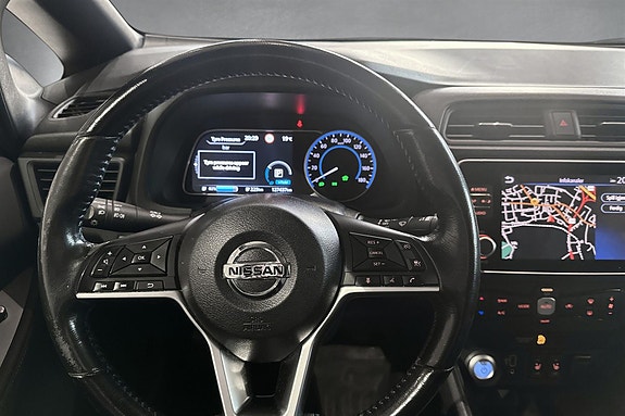 Nissan Leaf 10 of 16