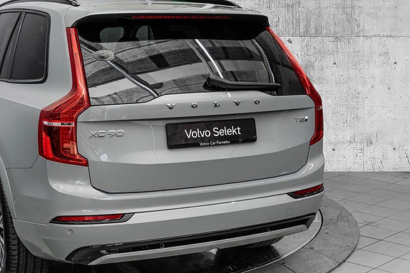 Volvo XC90 7 of 30