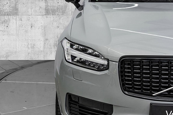 Volvo XC90 5 of 30