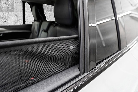 Volvo XC90 14 of 30
