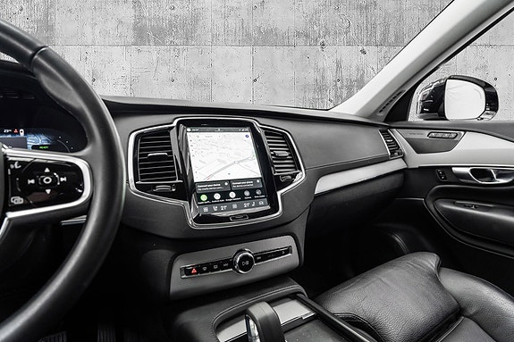 Volvo XC90 20 of 30