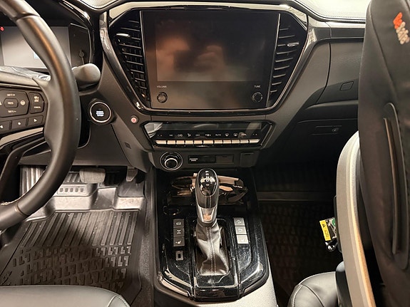 Isuzu D-max 15 of 30