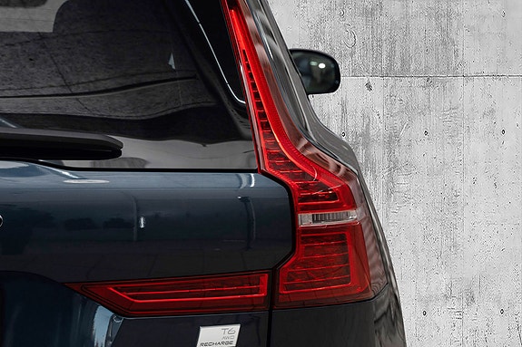 Volvo XC60 9 of 30