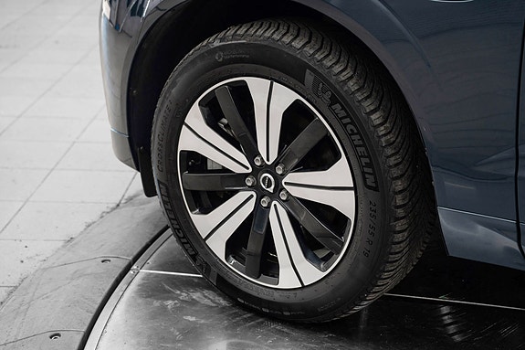 Volvo XC60 10 of 30