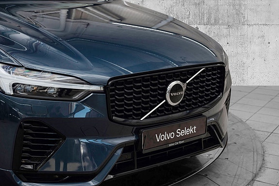 Volvo XC60 3 of 30