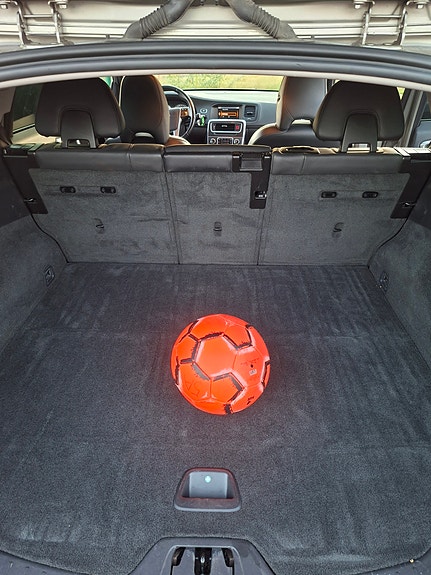 Volvo V60 16 of 27