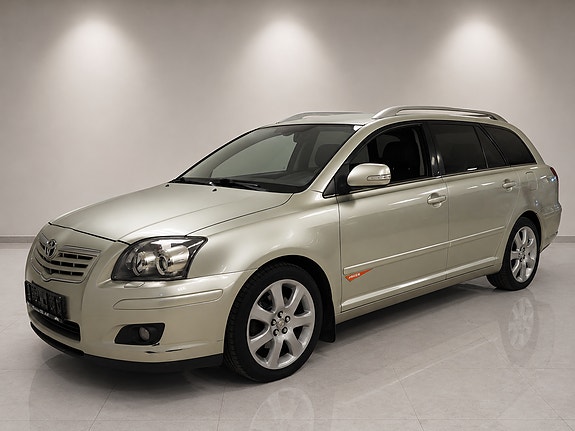 Toyota Avensis 6 of 30