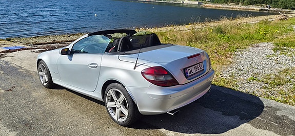 Mercedes-Benz SLK200 6 of 12