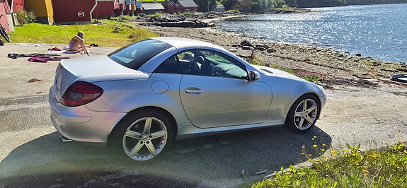 Mercedes-Benz SLK200 9 of 12