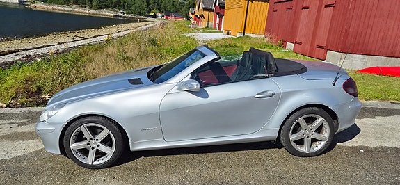 Mercedes-Benz SLK200 7 of 12