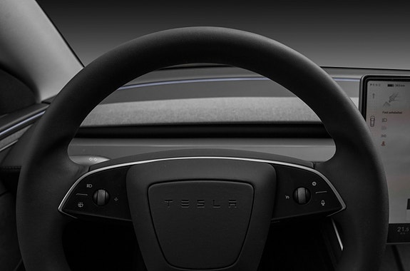 Tesla Model Y 9 of 22