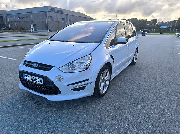 Ford S-MAX 3 of 15