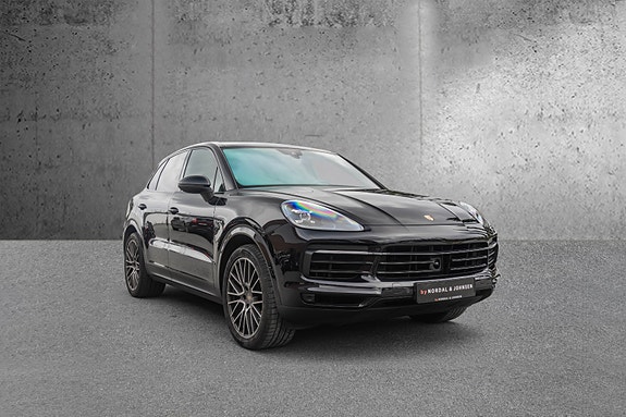 Porsche Cayenne 4 of 30