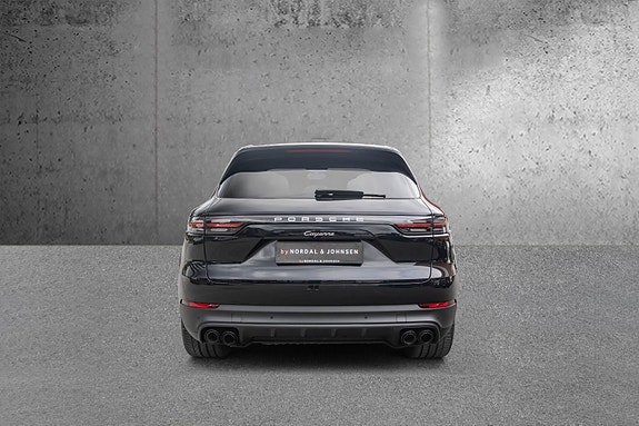 Porsche Cayenne 7 of 30