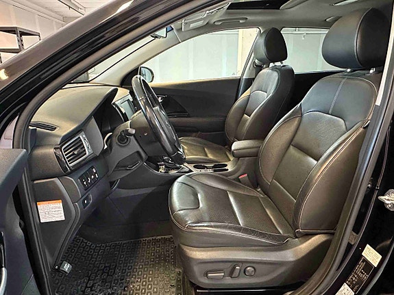 Kia Niro 10 of 27