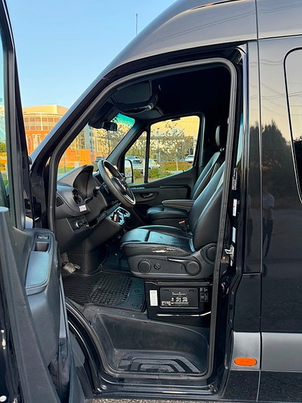 Mercedes-Benz Sprinter 516 15 of 30