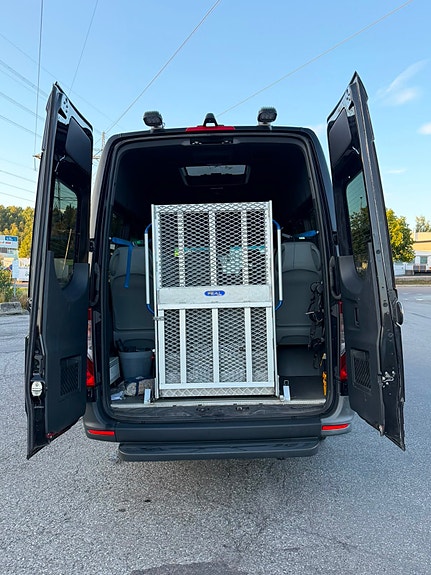 Mercedes-Benz Sprinter 516 24 of 30