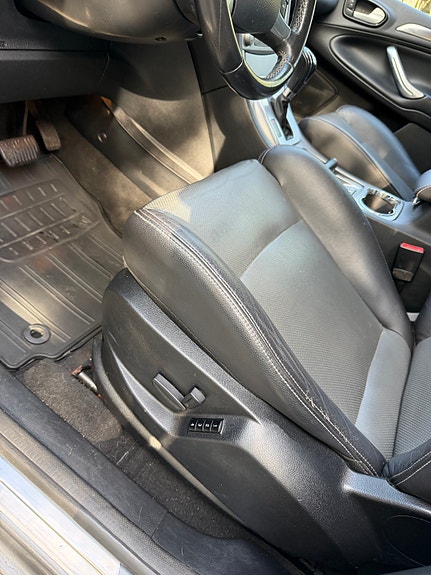 Ford S-MAX 14 of 19