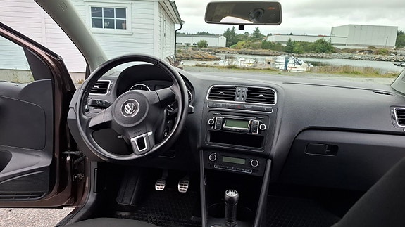 Volkswagen Polo 16 of 19