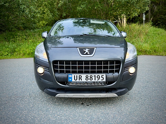 Peugeot 3008 2 of 20