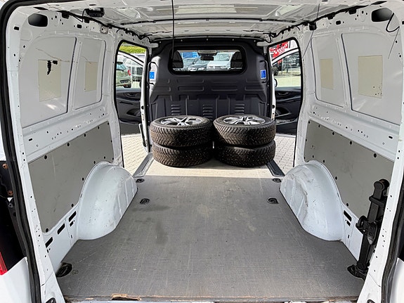 Mercedes-Benz Vito 111 10 of 10