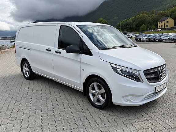 Mercedes-Benz Vito 111 2 of 10