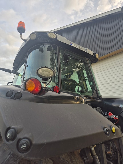 Massey Ferguson MF7726S Dyna-VT 7 of 21