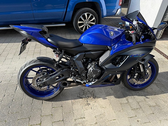 Yamaha R7 3 of 7